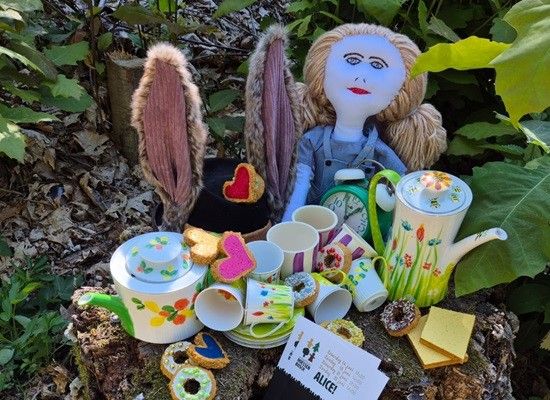 Versier je mok en ga naar Wonderland