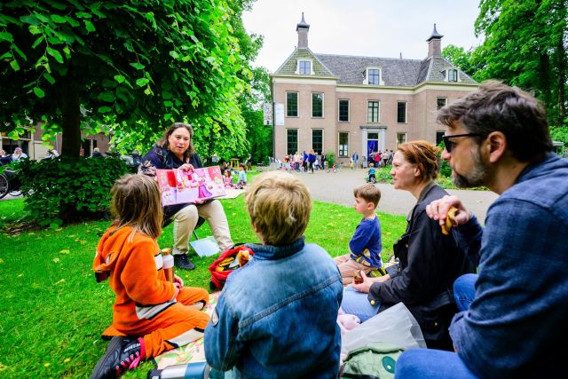 BosBieb: Voorlezen en natuurexcursie