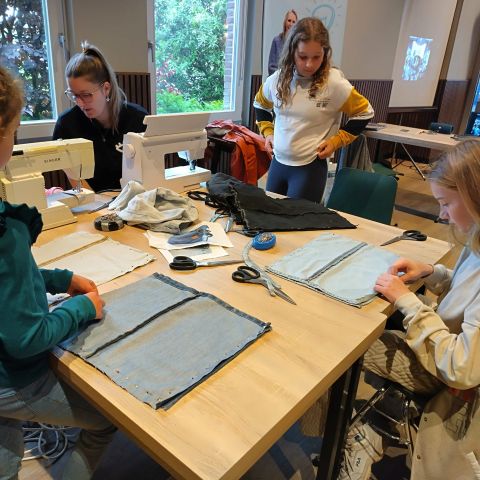 Maaklab kids: Kleding oppimpen