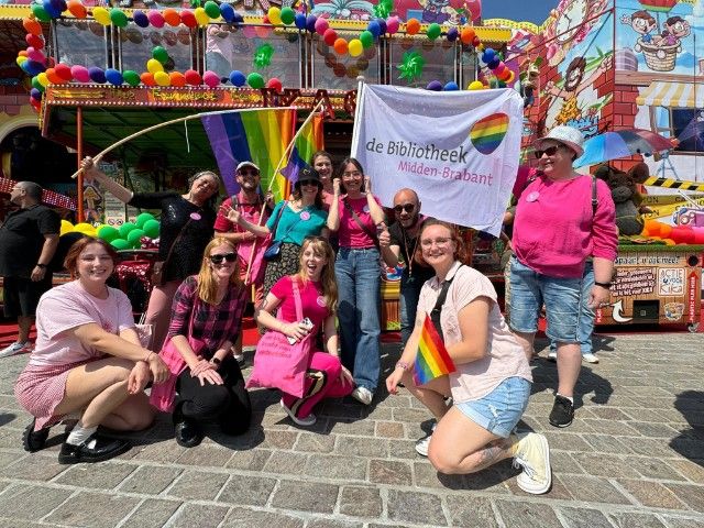Samen met de bieb naar de Pride Walk