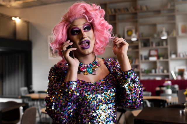 Drag Queen make-over night