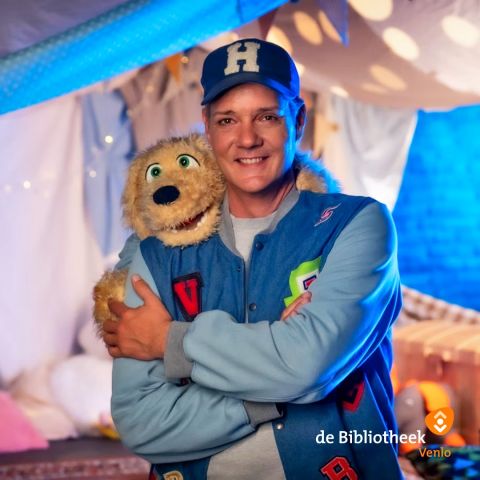 Voor jong én oud: Joris en Jeroen lezen voor in d'n Boumgaerd