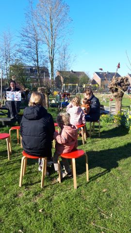 Voorleespret op de kinderboerderij