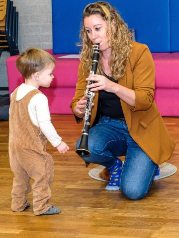 Muziek op Schoot: samen zingen, spelen en ontdekken!