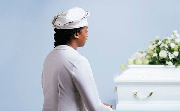 Huiskamer Surinaamse rouwrituelen - A KRAKTI FU A KANDRA