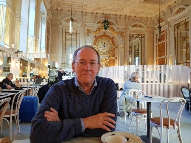 Lezing Toon Schellens: “t Is ollemol nie zoas heeroomke préékt”