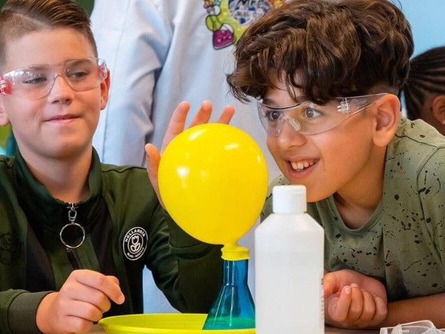 Waanzinnige Chemische reacties (6-12jr.)