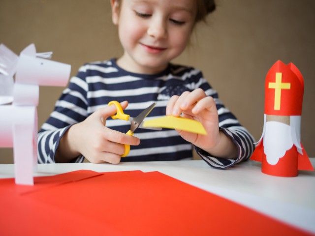 Knutselpieten in de bieb!