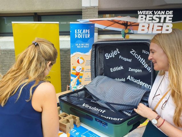 Escape koffer: vastlopen in taal