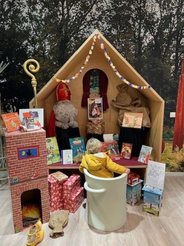 Op de bank met Sinterklaas 2025