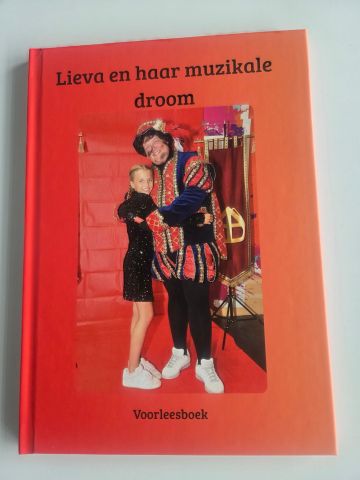 Voorleesclub extra - Piet Cassito, Lieva en haar muzikale droom