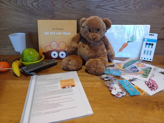 Voorleeskist: de bril van beer (thema: brillen, zoektocht)