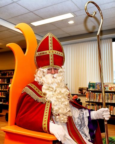 Voorlezen met Sinterklaas