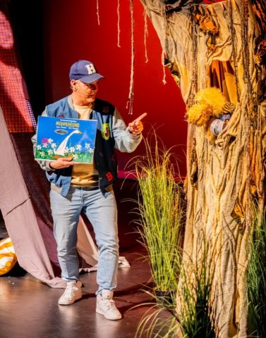 De Voorleestent van Joris & Jeroen in theater Maaspoort