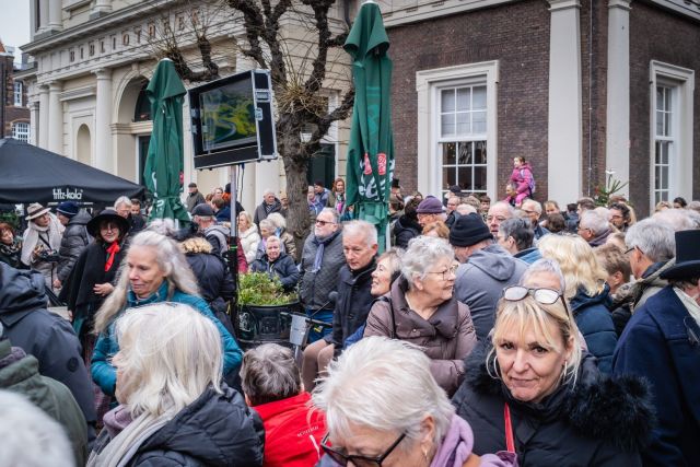 Feestelijk Dickens Festijn rondom de Korenbeurs