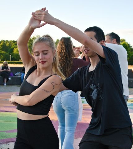 Dans samen de Bachata