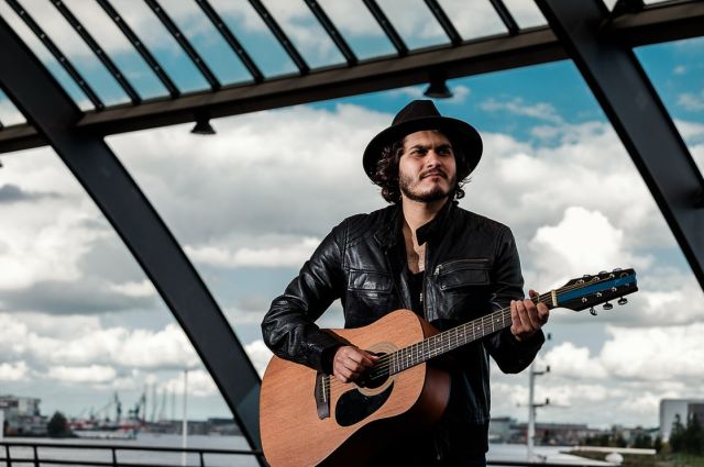 Andrew Laureth – Van Braziliaanse ziel tot popenergie