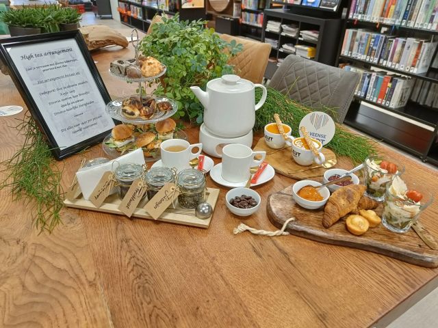 Sfeervolle Winterse high tea met live muziek van Oscar Ployart