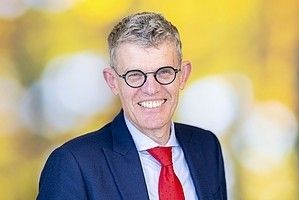 Panelgesprek met burgemeester André van de Nadort over verkiezingen.