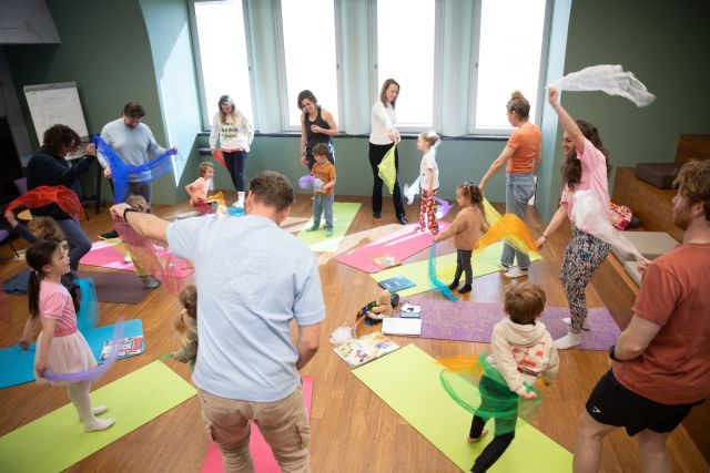 Boek & Yoga met Deborah (4-8 jaar)