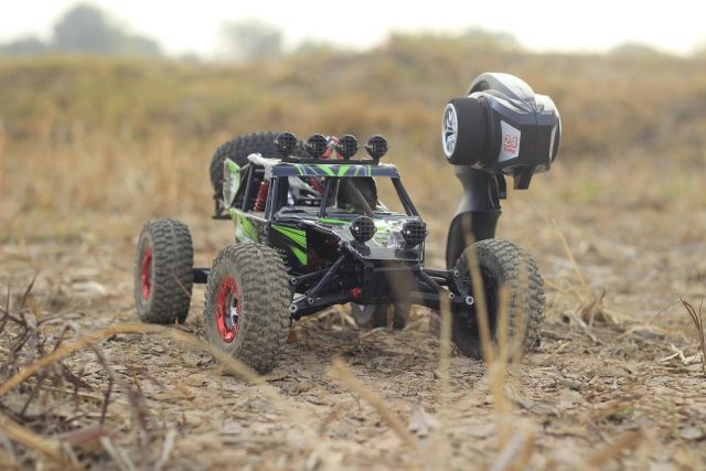 CoderDojo: Zelfrijdende auto’s met Micro:bits (8+)