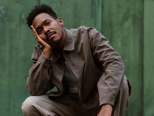 Tales & Tunes met Xillan Macrooy & live muziek