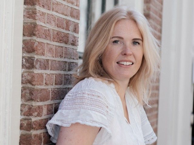 BiebBorrel: Mijn leven in een sekte