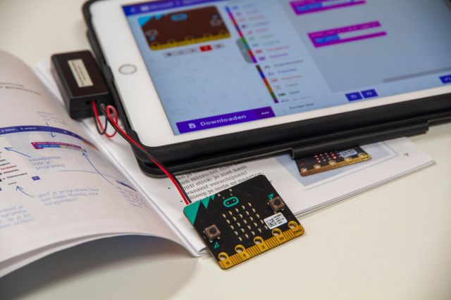 micro:bit: Bouw en programmeer bewegende figuren