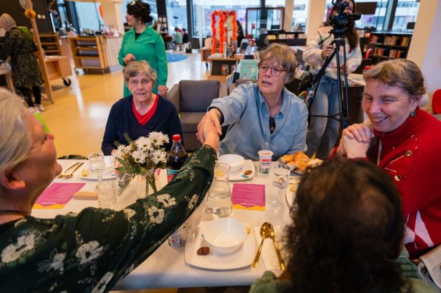 Tafelgesprek en documentaire: democratie en het belang van de wijken