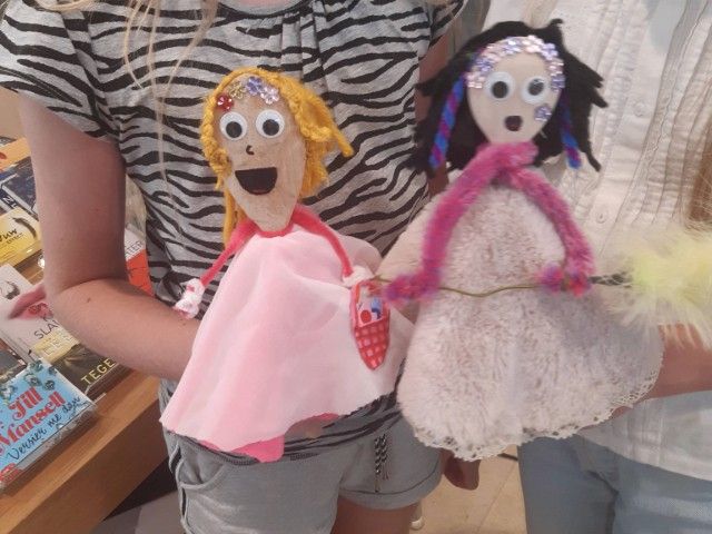 Workshop Stokpoppen en sokpoppen maken