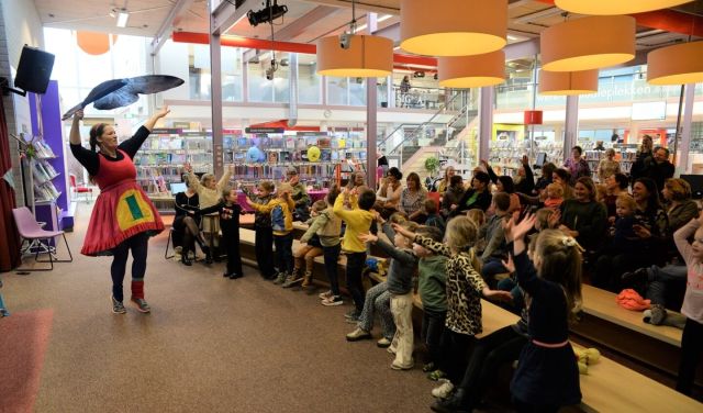 Vliegen met Loet en vlinder - Harry Koelewijn.jpeg