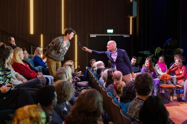 Dossier digitalisering: hoe houdt de overheid ons online veilig?