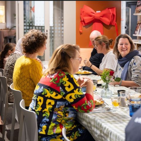 Samen eten en verhalen delen