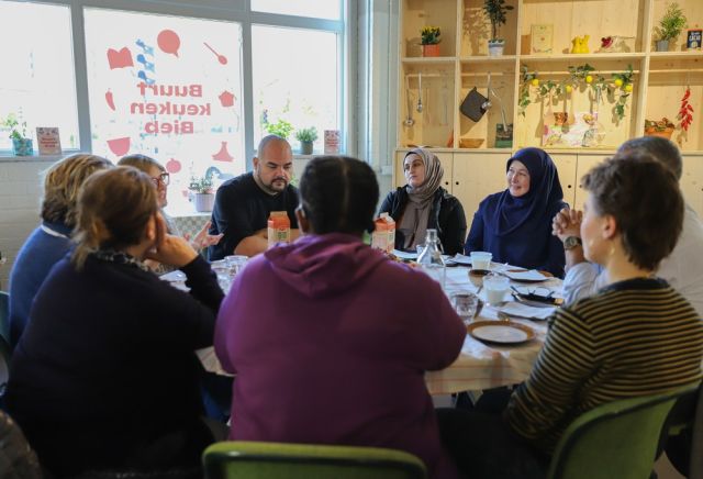 Samen eten en docu Nederland Binnenkijken