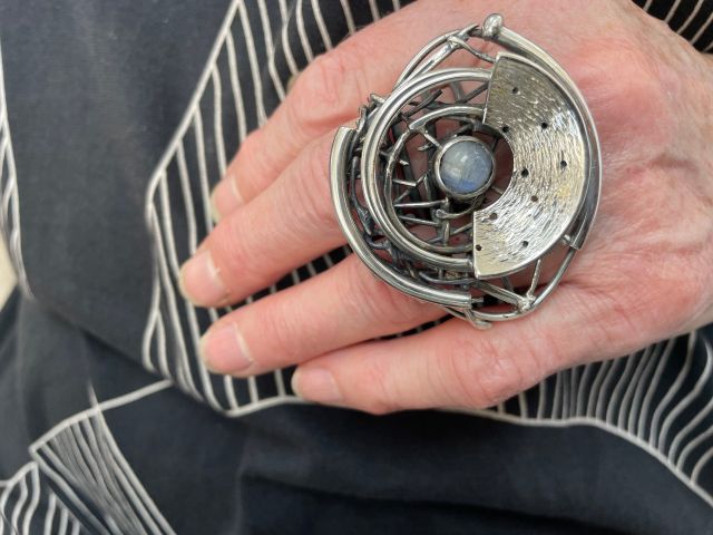 Het vuur in mij: van ontwerp tot handgemaakt edel juweel