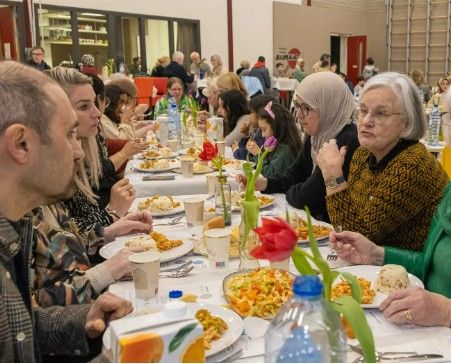 Ramadan Iftar diner in de bibliotheek (met Stichting Sfera)