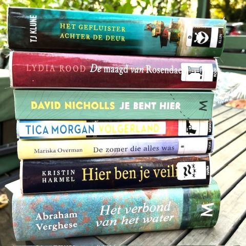 Boekenproeverij in Ontmoetingscentrum Van Noord