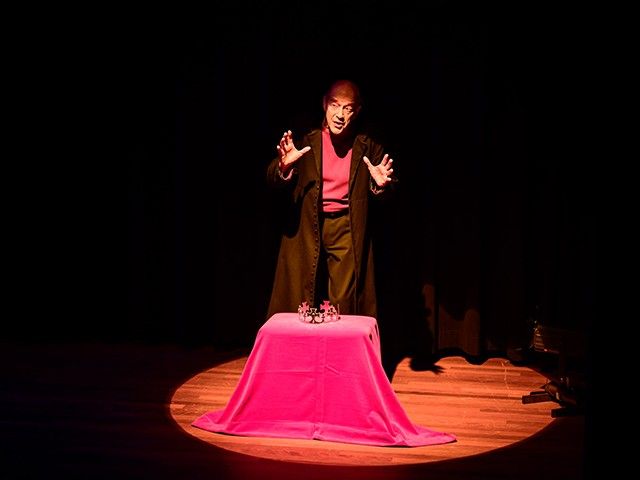 Familievoorstelling: Verhalenverteller Eric Borrias speelt De Koning van Katoren