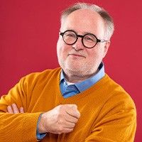 Peter van den Besselaar lr-klein.jpg