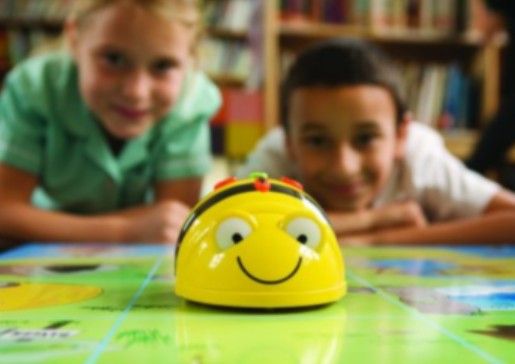 Feestelijk voorlezen tijdens de Media Ukkie dagen!