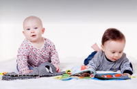 Voorlezen aan baby's