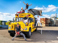 Schoolconcert met een Amerikaanse schoolbus