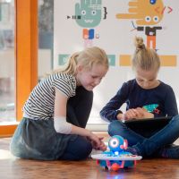 Maakplaats Westwijk: Programmeren met robot Dash |8-12 jr.