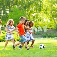 Voorlezen met sport en spel in de zomervakantie