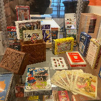 Expositie verzameling speelkaarten