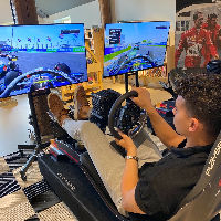 Race mee tijdens het Formule 1-event in de Bibliotheek