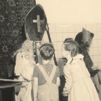 Familie Feest I Feest toen en nu (8+)