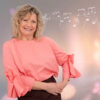 Muzikaal optreden van Jolanda van den Berghe