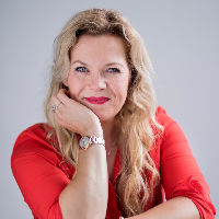 Boek & Praat: Roos Schlikker 02-11-2025 15:00