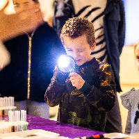 Hoe dan?! | Activiteiten voor nieuwsgierige kinderen en hun (groot)ouders (7+)  2025-2026 09-02-2026 15:30